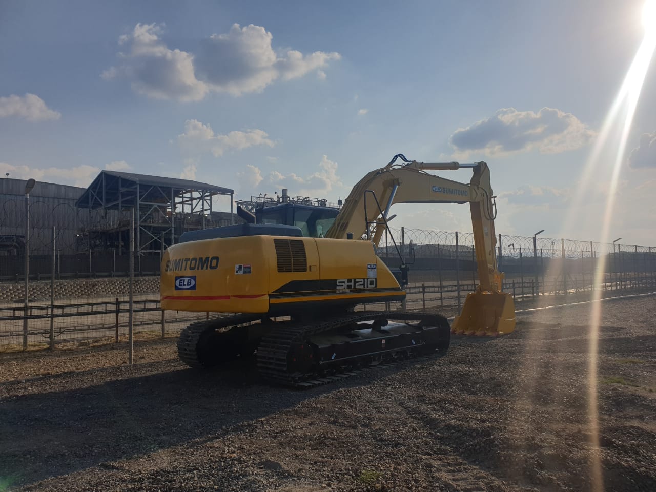 SH210-6 Excavator